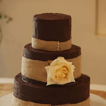 Fall Rustic Wedding Cake | Tiered Chocolate Groomsman Cake with Burlap and Rose Accent