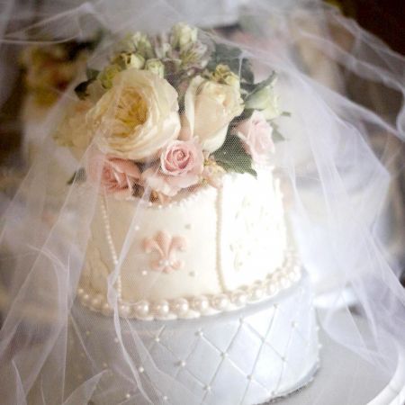 Spring Wedding Cake | Pink and White Roses Cake Topper, Pearl Accents