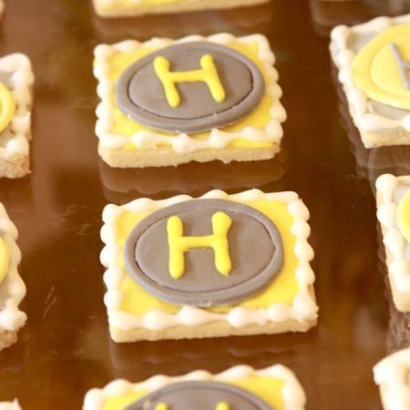 Summer Wedding Dessert Favor | Shortbread Cookie with Couples Monogram