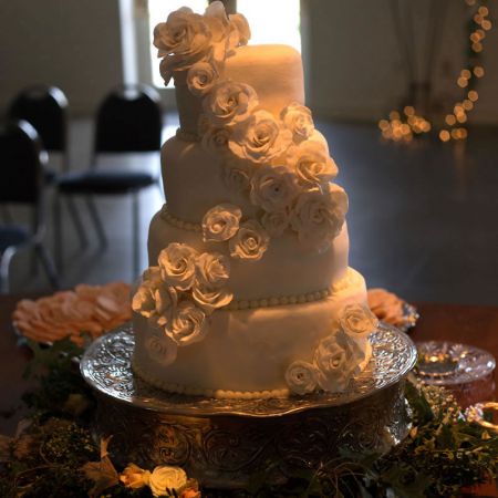 Summer Wedding Cake | Round Tiered Wedding Cake with Cascading Roses