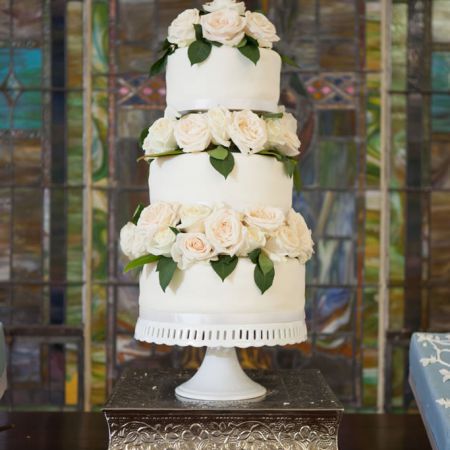 The wedding cake at the Remnant Fellowship wedding of Brad and Ivy Stamps