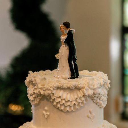 MartinHahn Covenant Wedding Bride and Groom Cake Topper