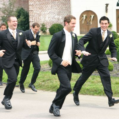 Summer Groomsmen Wedding Suits | Fun Wedding Photo Inspiration