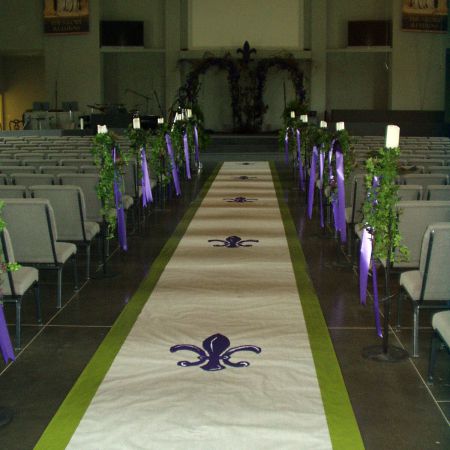 Spring White, Green, and Purple Fleur De Lis Aisle Runner