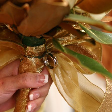 Fall Harvest Wedding Bridal Bouquet | Gold and Magnolia