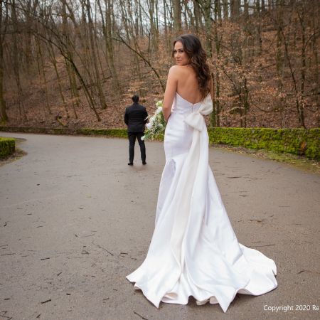 Brannan-Mendl first look Brannan-Mendl first look