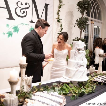 Branna-Mendl cake cutting